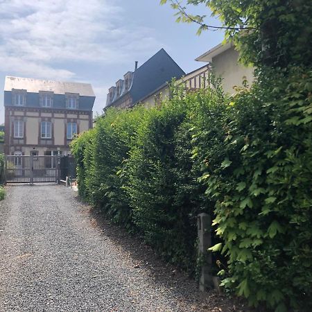 L'Evasion Centre Et Plage Villers-sur-Mer Esterno foto