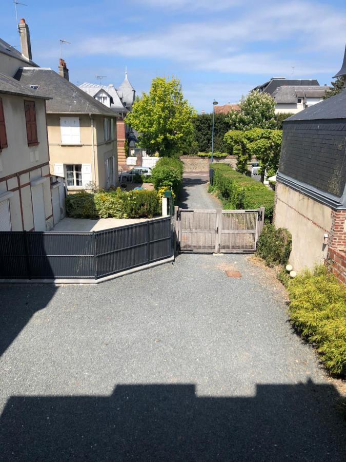 L'Evasion Centre Et Plage Villers-sur-Mer Esterno foto